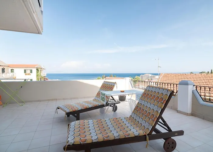 Avra Apartments